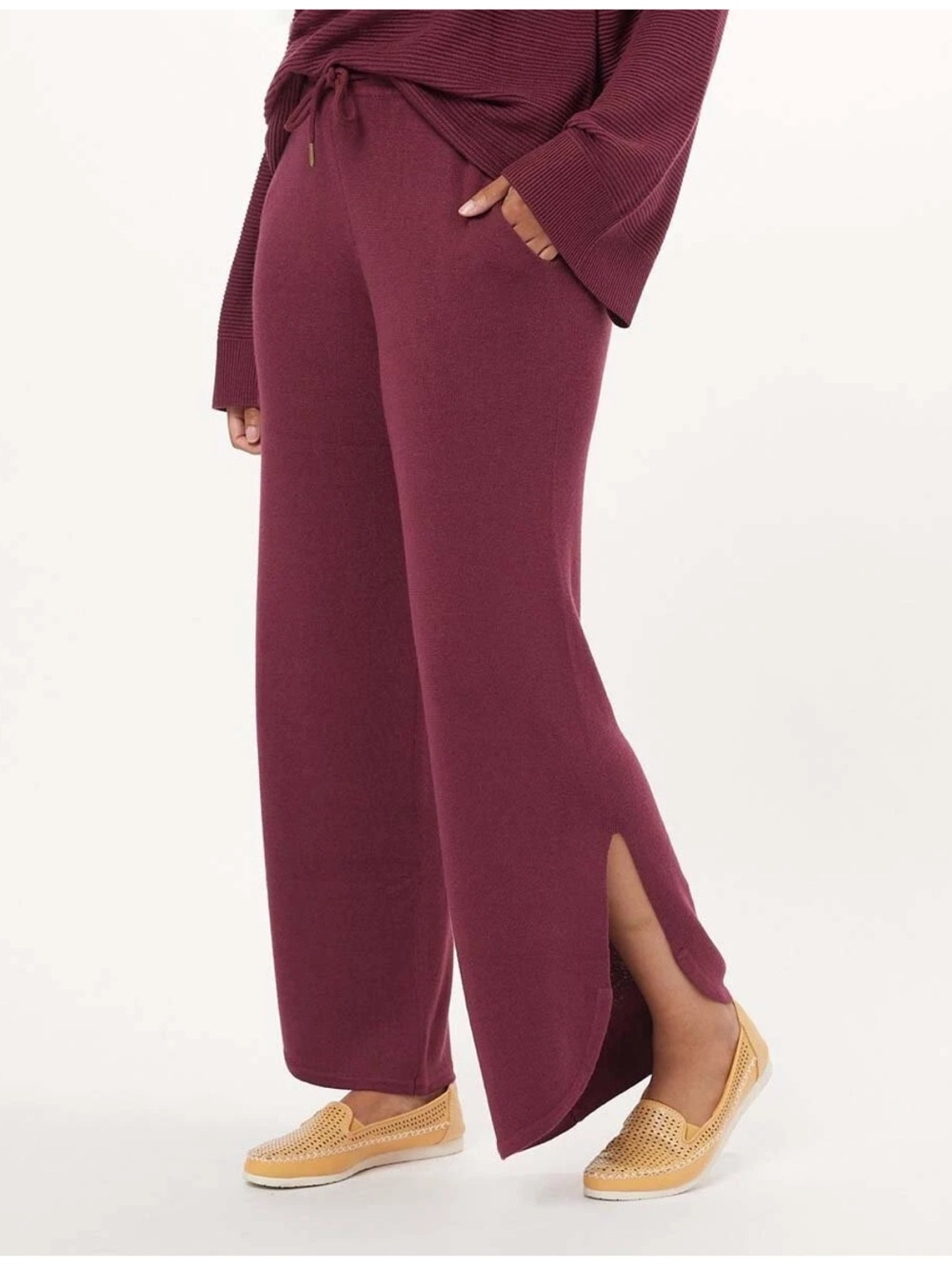 Sudan Ecovera Burgundy Sweater Pants. NWT.‎ Retail 90